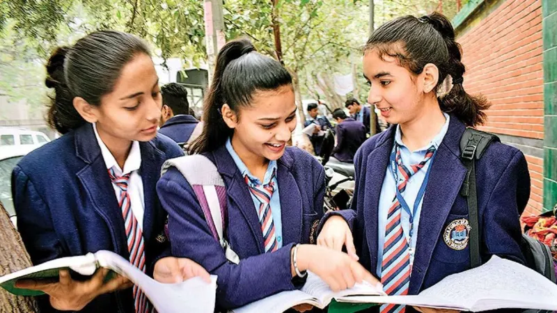 10वीं के छात्रों को CBSE से बड़ी राहत, तीन भाषा नीति पर जारी की नई गाइडलाइन, जानें क्या बदले नियम
