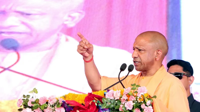 मुरादाबाद में सीएम योगी ने सपा पर साधा निशाना, कहा - यूपी में बाबर नहीं अब रामराज चलेगा