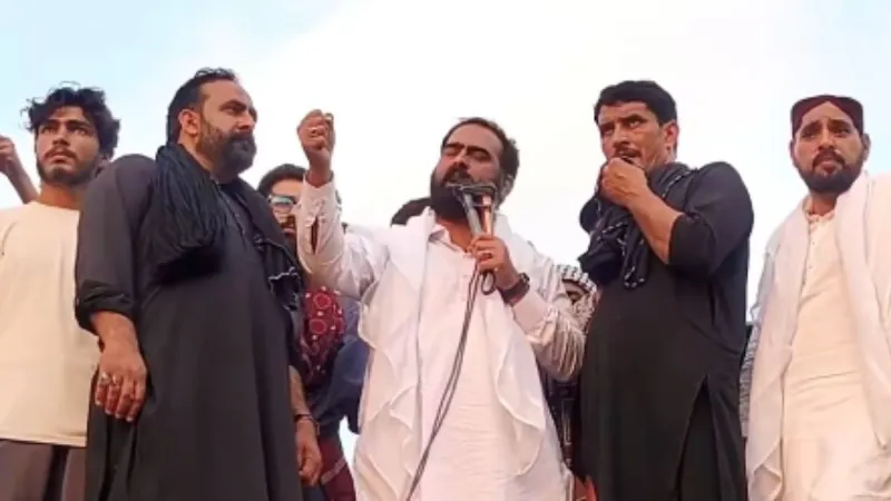 पहले हथियार दिए, अब आतंकवादी बता रहे... दुनिया के सामने पाकिस्तान हुआ बेनकाब, PoK में विरोध प्रदर्शन तेज