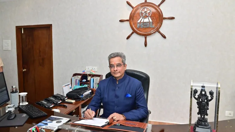 हिंदुस्तान शिपयार्ड की कमान संभालेंगे रियर एडमिरल रघुराम, 35 साल तक नौसेना में निभाई बड़ी जिम्मेदारियां