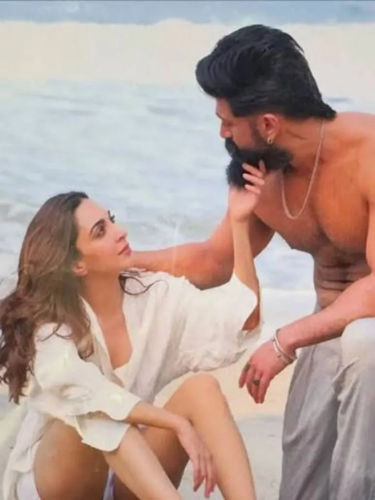 यश संग इंटीमेट सीन देकर ट्रोल हुईं कियारा! 'तबाही' गाने पर मचा  बवाल