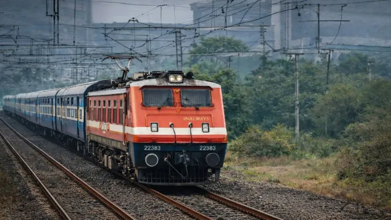 रेलवे में सरकारी नौकरी का सुनहरा मौका! 29,200 रुपये तक मिलेगी सैलरी, अप्लाई करने की लास्ट डेट नजदीक