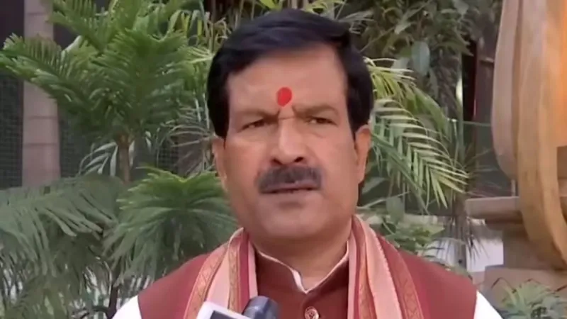 RJD को लगा बड़ा झटका, मृत्युंजय तिवारी ने पार्टी से दिया इस्तीफा, कहा - दीमकों से घिरे हैं तेजस्वी यादव