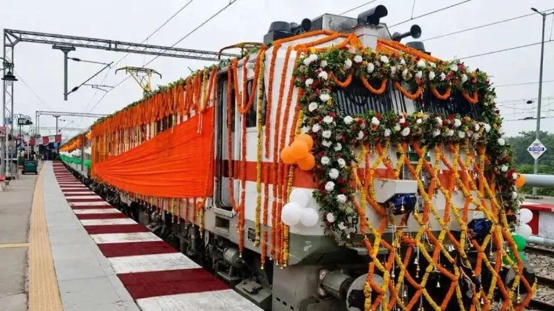 उत्तराखंड के रेल यात्रियों को बड़ी सौगात, रामनगर-देहरादून के बीच सीधी चली एक्सप्रेस ट्रेन, जानिए रूट