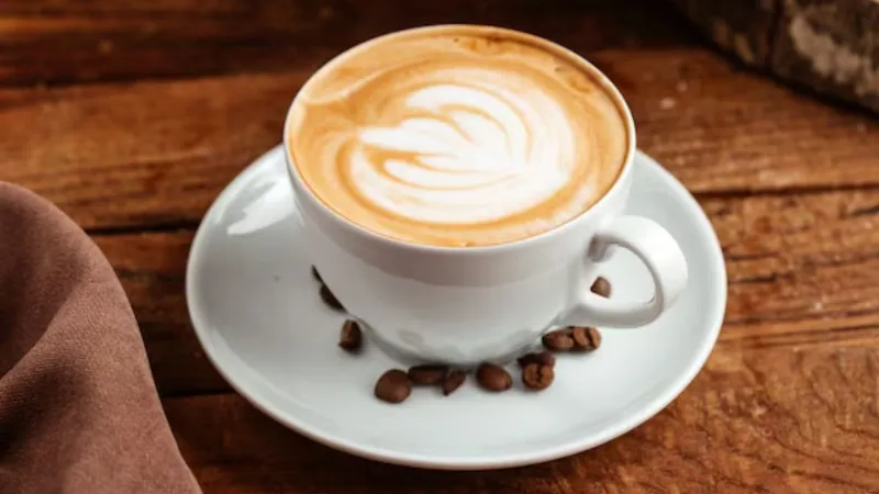 Coffee Recipes: बिना मशीन के घर पर तैयार करें कैफे जैसी कॉफी, हर घूंट पर मुंह से निकलेगा ‘वाह-वाह’