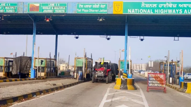 टोल प्लाजा के पास रहने वालों के लिए खुशखबरी, अब इस App से घर बैठे बनेगा लोकल पास, जानें पूरी जानकारी