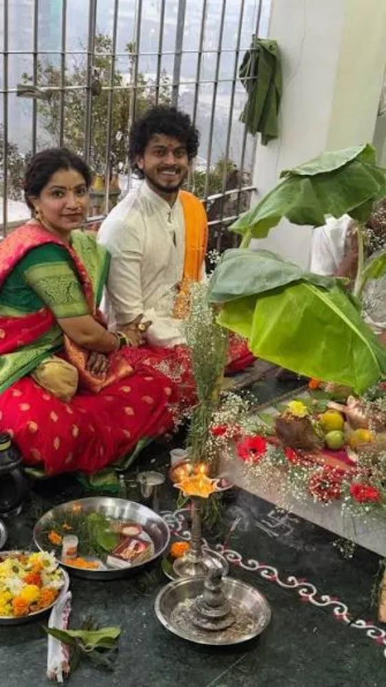 पूजा में पति के किस तरफ बैठे पत्नी? जानें क्या कहते हैं धर्म के नियम