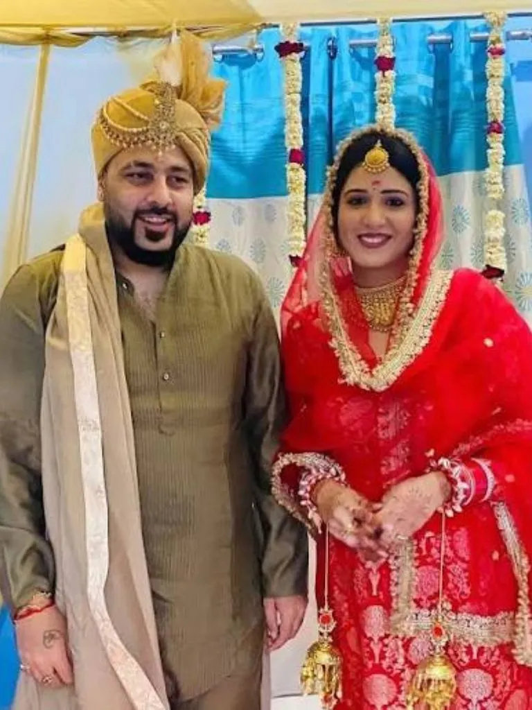 4 महीने की शादी में आई दरार? रोती दिखीं बादशाह की पत्नी ईशा, एक पोस्ट ने बढ़ा दी हलचल