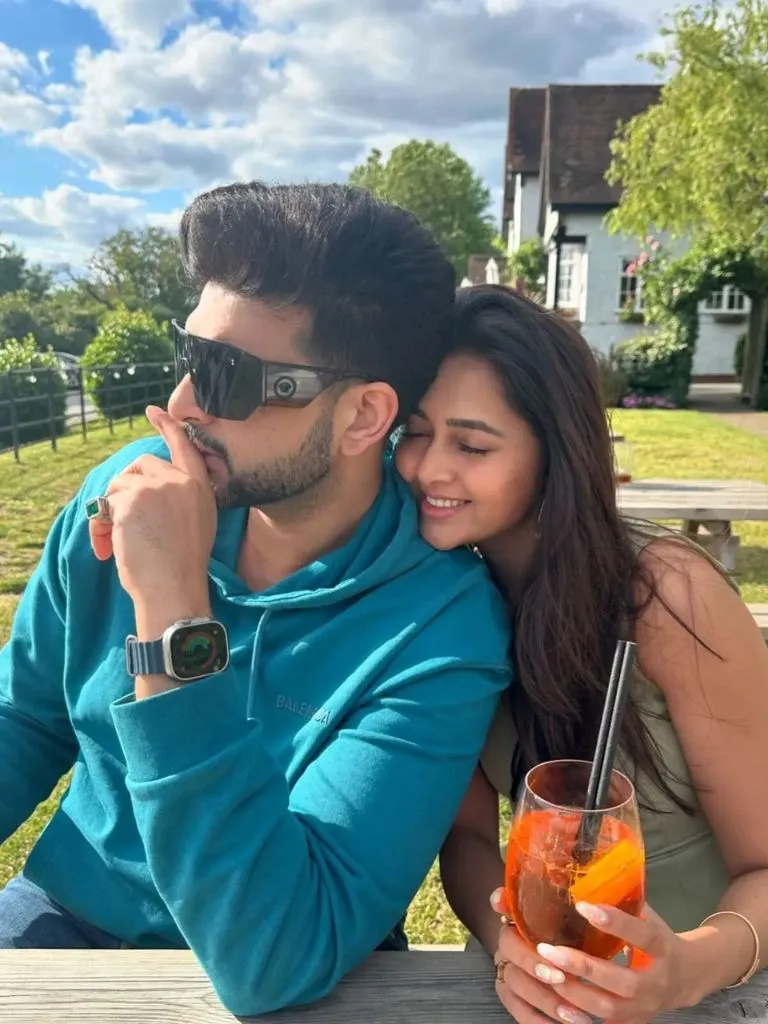 पानी के अंदर Karan Kundrra ने किया Tejasswi Prakash को प्रपोज! शादी की खबरों के बीच रोमांटिक पल ने जीता फैंस का दिल