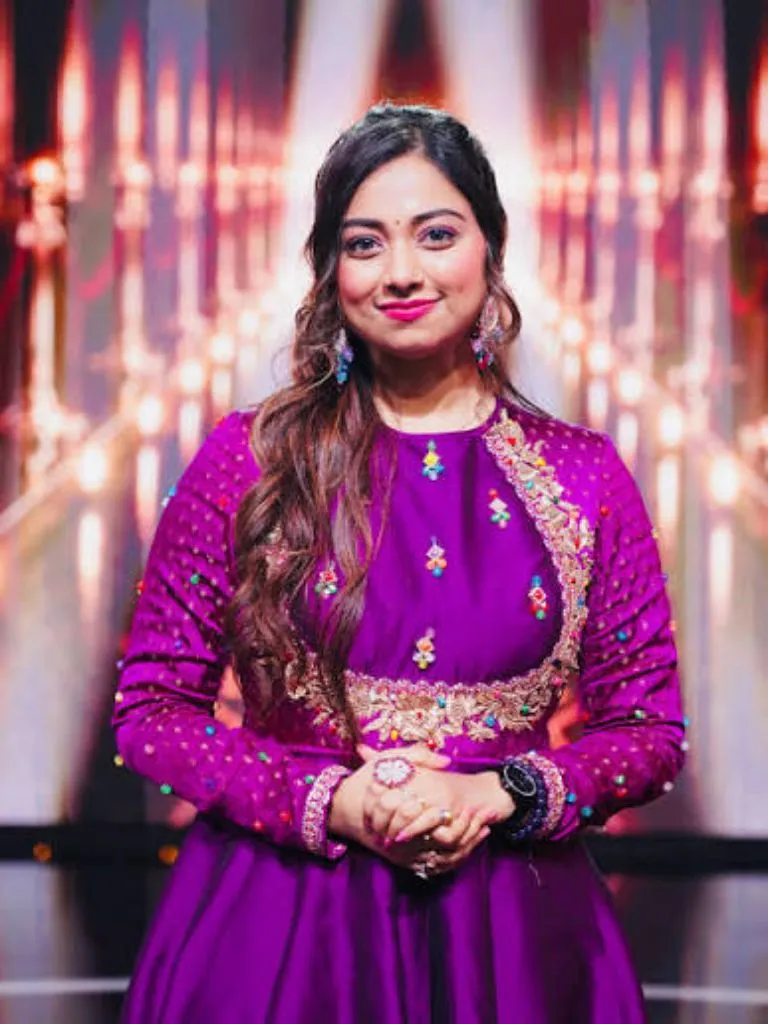 कैंसर मरीजों की हिम्मत बनीं, अब बनीं Indian Idol 16 की विनर! जानें ज्योतिर्मयी नायक की प्रेरणादायक कहानी