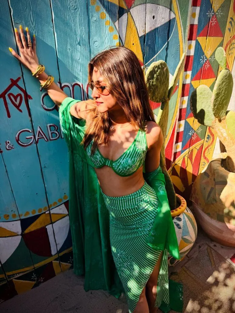 Kriti Sanon Birthday : इंजीनियरिंग की पढ़ाई छोड़ बनीं बॉलीवुड की सुपरस्टार, जानें कृति सेनन की जिंदगी से जुड़े दिलचस्प किस्से