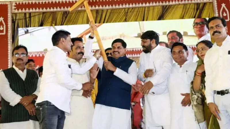 सीएम मोहन यादव का बड़ा तोहफा, 82.70 लाख किसानों के खातों में पहुंचे ₹4000, खंडवा को भी दी बड़ी सौगात