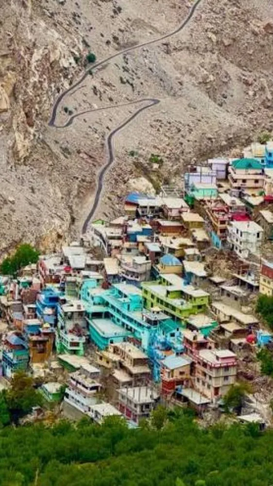 मानसून में स्वर्ग जैसे लगते हैं उत्तर भारत के ये 5 गांव, एक बार जरूर करें एक्सप्लोर!