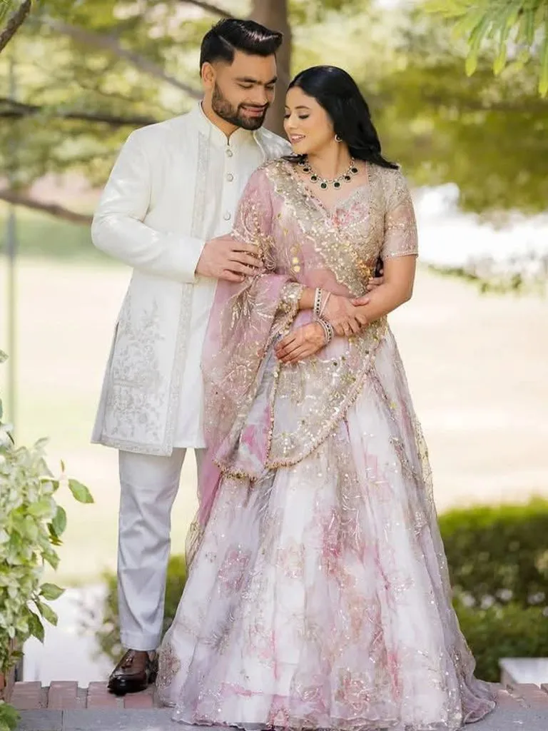 Rinku Singh Priya Saroj Love Story: पहली मुलाकात से सगाई तक, जानिए कैसे शुरू हुई Rinku Singh और प्रिया की खूबसूरत प्रेम कहानी Rinku Singh Priya Saroj Love Story: पहली मुलाकात से सगाई तक, जानिए कैसे शुरू हुई Rinku Singh और प्रिया की खूबसूरत प्रेम कहानी