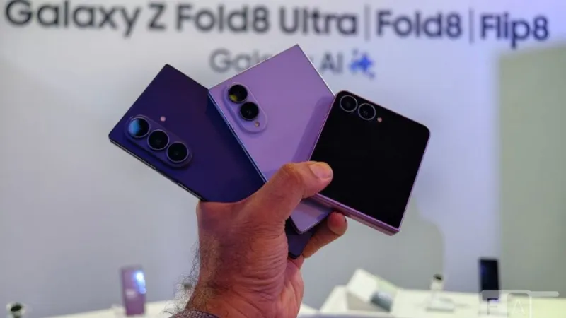 Samsung Galaxy Z Fold8 का जलवा! 2.71 लाख से ज्यादा हुए प्री-ऑर्डर,72 घंटे में तोड़े सारे रिकॉर्ड