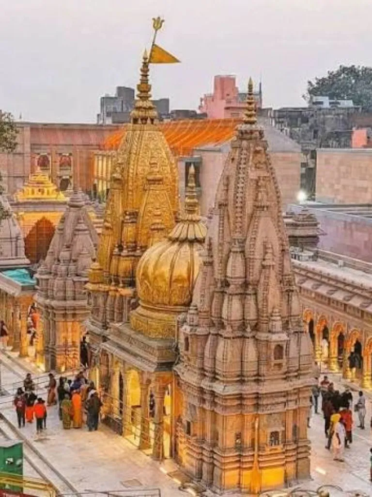 अगर हैं शिव भक्त, तो जीवन में एक बार जरूर करें महादेव के इन 7 विश्व प्रसिद्ध मंदिरों के दर्शन अगर हैं शिव भक्त, तो जीवन में एक बार जरूर करें महादेव के इन 7 विश्व प्रसिद्ध मंदिरों के दर्शन