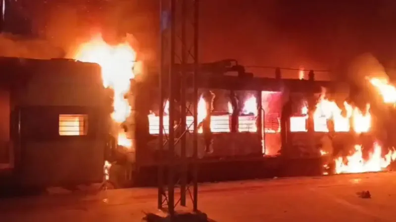 bihar-saharsa-passenger-train-fire-simri-bakhtiyarpur-station-incident