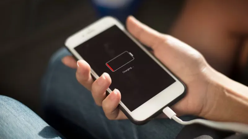 Tech Putting your phone in the fridge if it overheats could prove costly