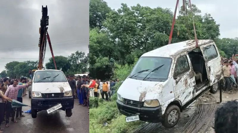 Rajgarh Madhya Pradesh Rain Eeco car swept away in a swollen stream