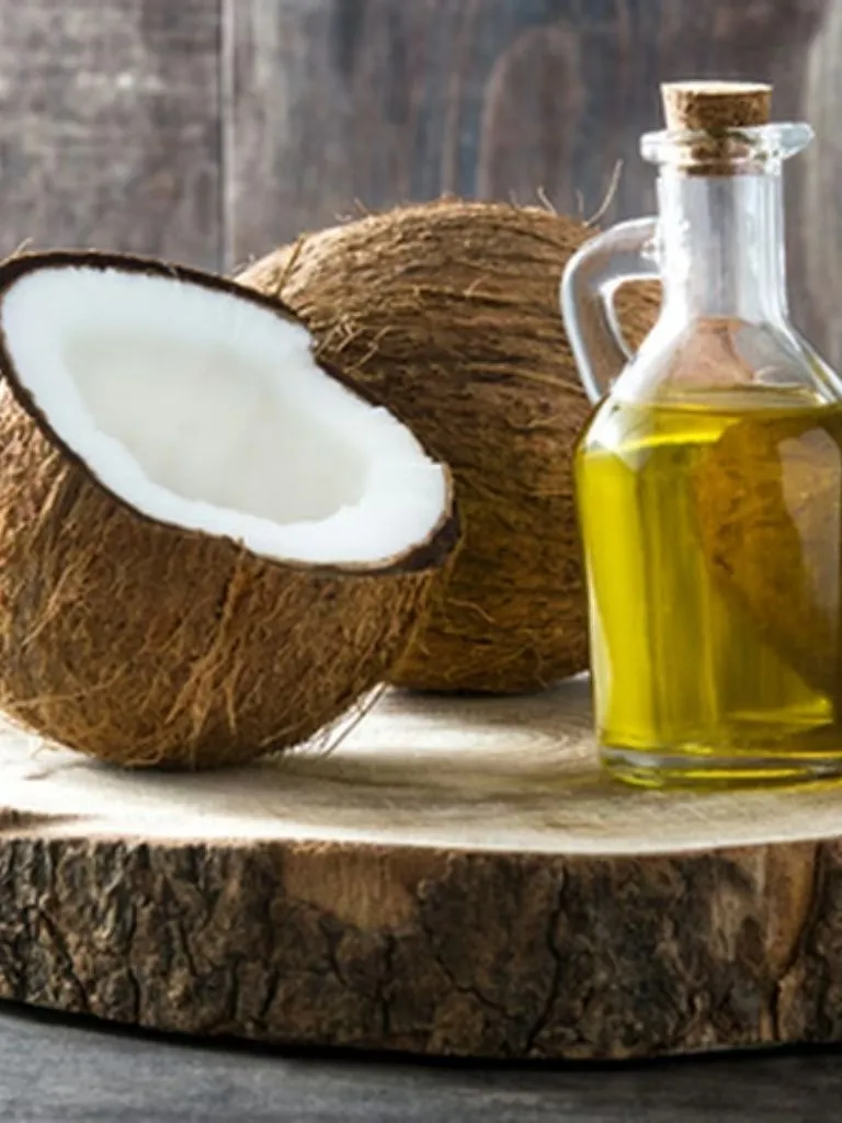 Hair Care Tips: डैंड्रफ से हैं परेशान? नारियल तेल में मिलाकर लगाएं ये चीज, चुटकियों में होगा ठीक