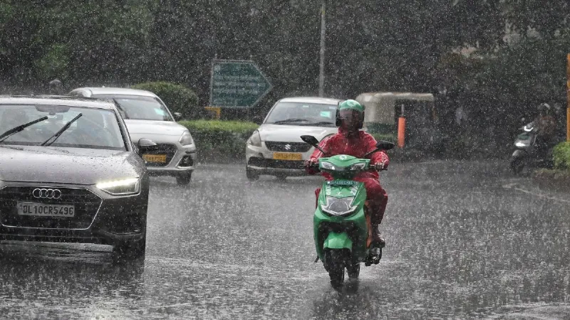 कहीं मूसलाधार बारिश तो कहीं आंधी-तूफान... दिल्ली, बिहार समेत कई राज्यों में IMD का बड़ा अलर्ट जारी