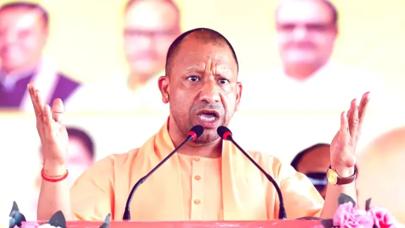 ‘राम-राम चिल्लाते हैं और मछली की दावत उड़ाते’, अजय राय पर CM योगी का तीखा वार, बोले- बेशर्मी की भी एक सीमा​​​