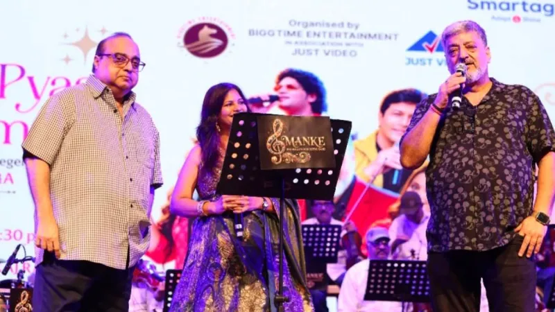 ‘प्यार ही प्यार बेशुमार’ में राजकुमार संतोषी ने किया धर्मेंद्र को याद, बोले - दिलों में हमेशा जिंदा रहेंगे ये आइकॉन