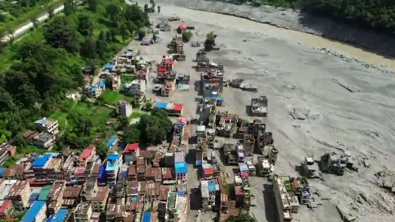 Over 600 deaths in Nepal only 5 in Tibet Is China hiding the truth about the floods