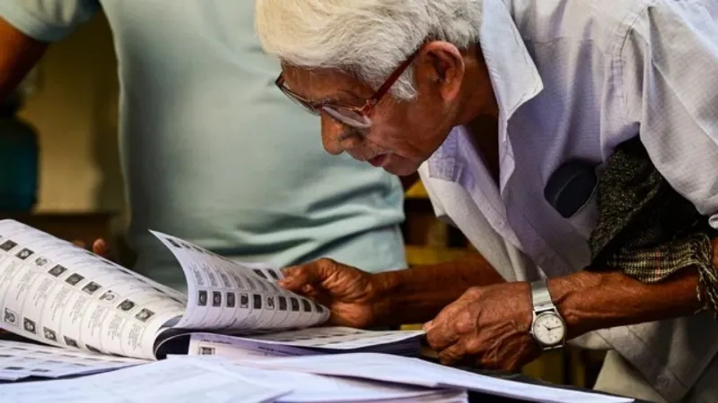 दिल्ली-महाराष्ट्र SIR ड्राफ्ट वोटर लिस्ट जारी, 47.56 लाख वोटर्स के नाम नहीं, जानें कैसे दोबारा जुड़वाएं अपना नाम