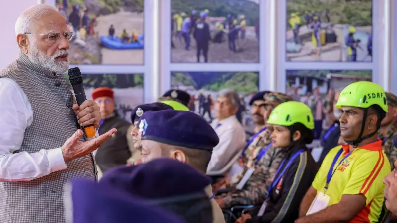 पीएम मोदी ने उत्तराखंड में मानसून तबाही का लिया जायजा, ₹1200 करोड़ के राहत पैकेज का किया ऐलान