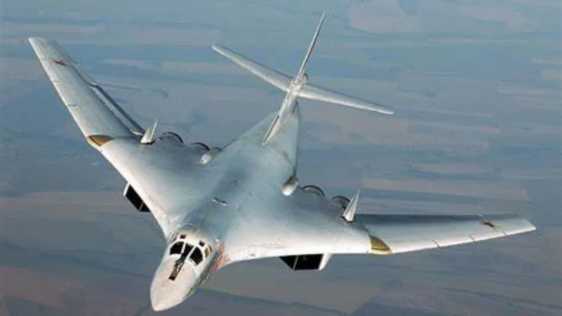 अगर अमेरिका के पास B-2 बॉम्बर है तो रूस के पास है TU-160 बॉम्बर, अपनी ओर खींच रहा सभी का ध्यान; जानें क्यों