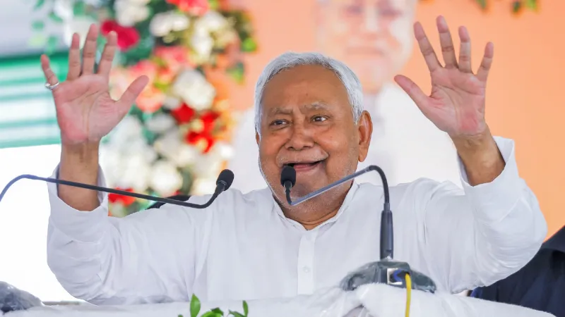 Mahadalit Vikas Mitras Nitish government gives insurance worth security schemes worth crores