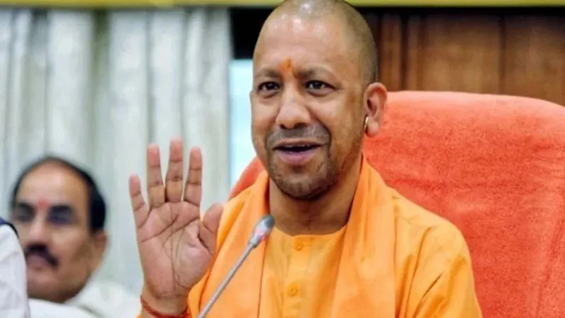 UP: सिर्फ ₹22.50 में मिलेगा भरपेट खाना, योगी सरकार 17 शहरों में शुरू करेगी अन्नपूर्णा कैंटीन