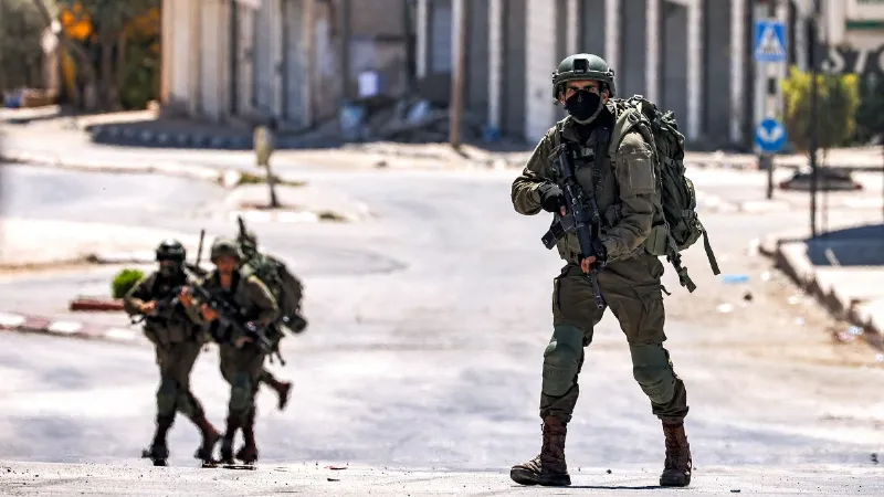 How does the Israeli intelligence agency Mossad work