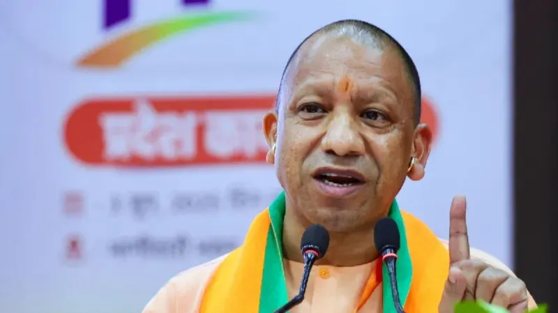 यूपी वालों सावधान! गाड़ी से तुरंत हटाएं ये चीजें, नहीं तो पड़ जाएंगे लेने के देने, योगी सरकार ने जारी किया आदेश