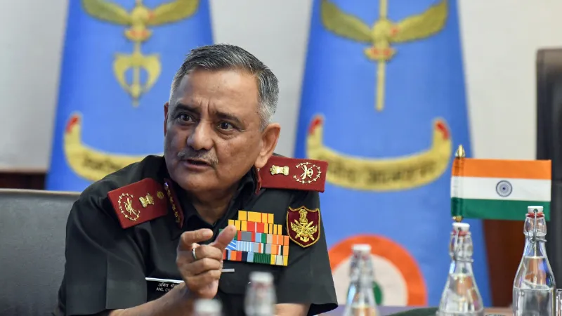 जनरल अनिल चौहान को सेवा विस्तार, CDS पद पर 2026 तक रहेंगे कायम