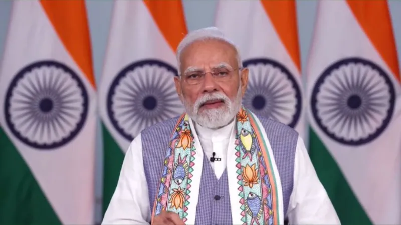 PM Modi in Bihar Sends 10 thousand rupees in womens account