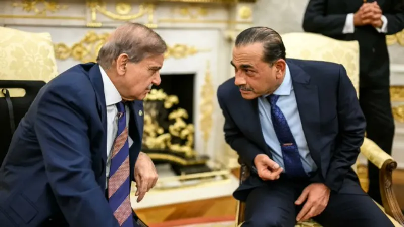 फिर साजिश रचने लगा मुनीर! आतंकी समूहों को फिर से सक्रिय करने में जुटी पाकिस्तानी सेना, जानें पूरा मामला