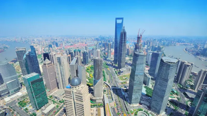 How Saudi Arabia gets its water without rivers or lakes