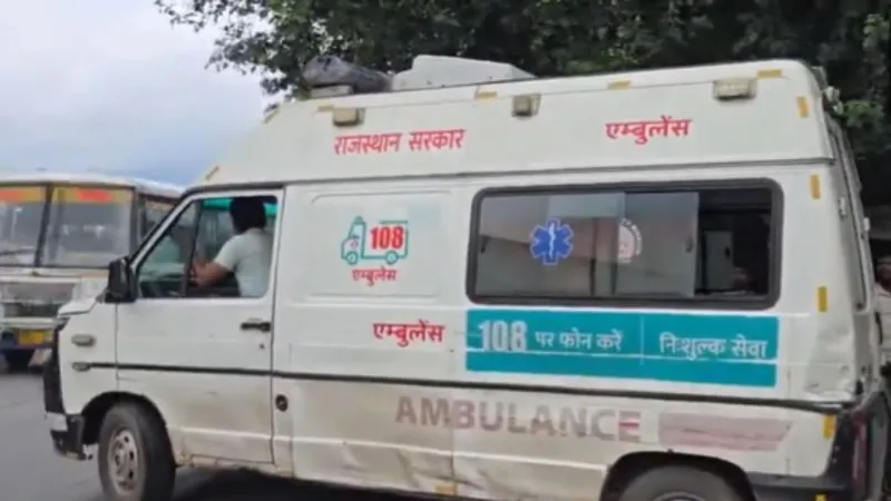 राजस्थान के धौलपुर में दर्दनाक हादसा, पानी में फंसी कार पोखर में पलटी, 4 की मौत