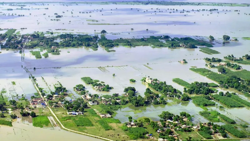 Bihar Flood: बिहार में बाढ़ का विकराल रूप, छपरा में टूटा माही नदी का बांध, 25 गांवों में घुसा पानी
