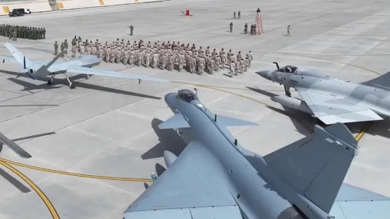 राफेल के बाद अब मिराज 2000... चीन में युद्धाभ्यास करेंगे UAE के लड़ाकू विमान, भारत की क्यों बढ़ी चिंता?
