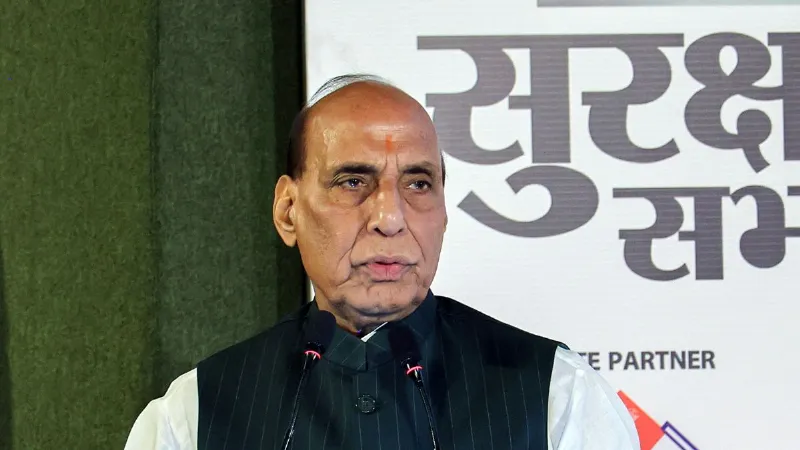 'आतंकवाद फैलाने वालों से बातचीत नहीं, मुंहतोड़ जवाब देंगे', राजनाथ सिंह ने दिखाई भारत की सैन्य ताकत