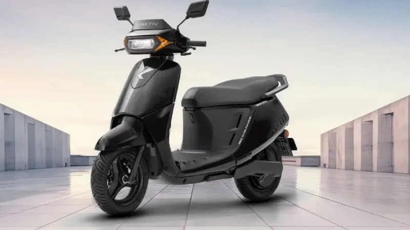 kinetic-dx-plus-3-1-kwh-electric-scooter-launched