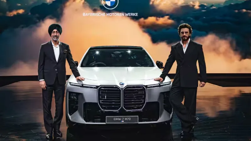 BMW 7 Series Facelift की धांसू एंट्री, दमदार फीचर्स से है लैस, कीमत जानकर रह जाएंगे दंग