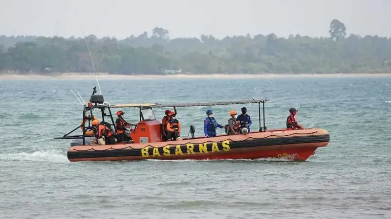 Indonesia Ferry Accident: जावा सागर में लापता हुई यात्री फेरी, 243 लोग थे सवार, 6 की मौत... 97 लोग रेस्क्यू