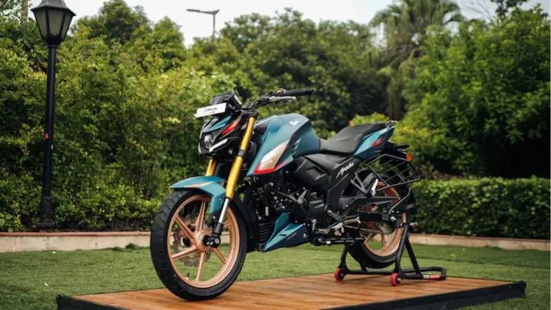 TVS Apache RTR 160 4V का नया अवतार लॉन्च, दमदार फीचर्स से है लैस, इतनी है कीमत