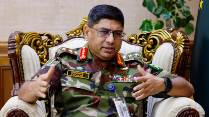 Tension will increase for Yunus Bangladesh Army Chief is coming to India amid tension