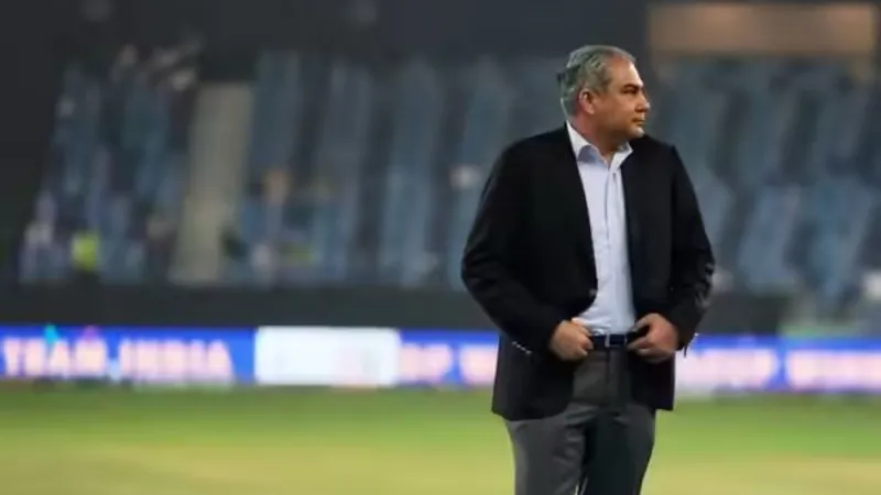 'मोहसिन नकवी ने जो किया वो सही किया...ट्रॉफी चोर के सपोर्ट में उतरा पाकिस्तान का ये पूर्व खिलाड़ी