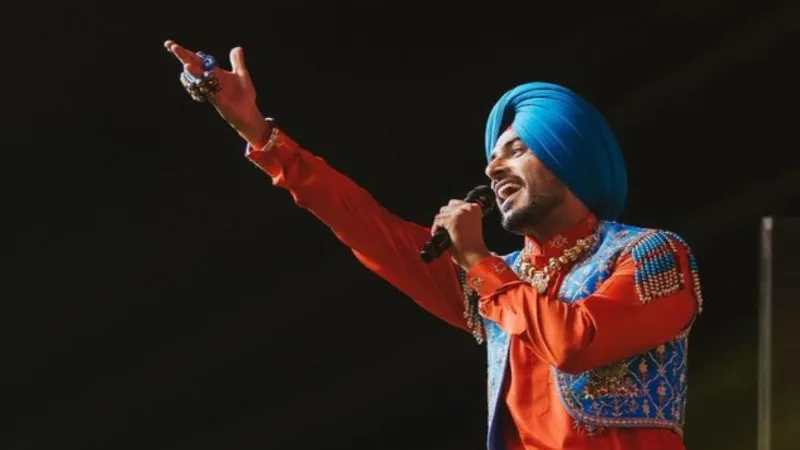 11 दिन से वेंटीलेटर पर मौत से लड़ रहे फेमस सिंगर का निधन, परिवार में पसरा मातम